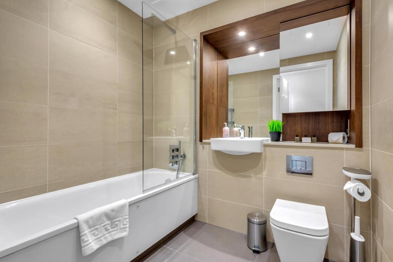 Modern 01 & 02 Bed In Canary Wharf *